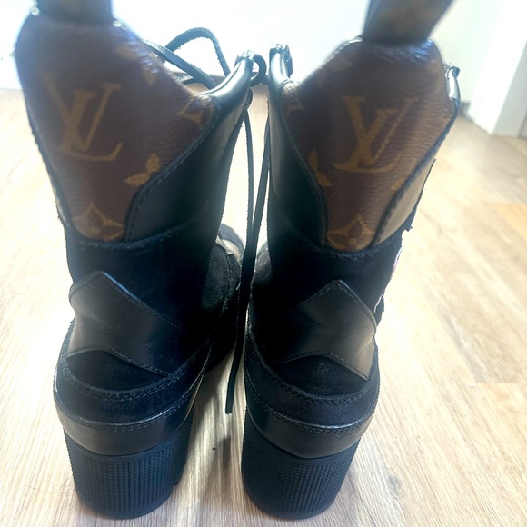 Louis Vuitton combat boots size 38.5 - Picture 5 of 5